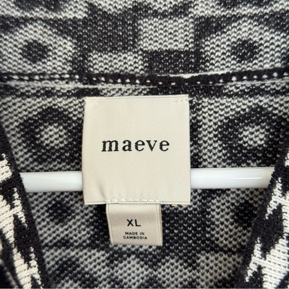 Maeve Anthropologie Carys Mock neck black and White Floral Geometric
Sweater XL - Picture 5 of 7